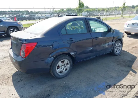 2015 Chevrolet Sonic Ls Auto z USA, uszkodzony, nr VIN 1G1JA5SH4F4135560